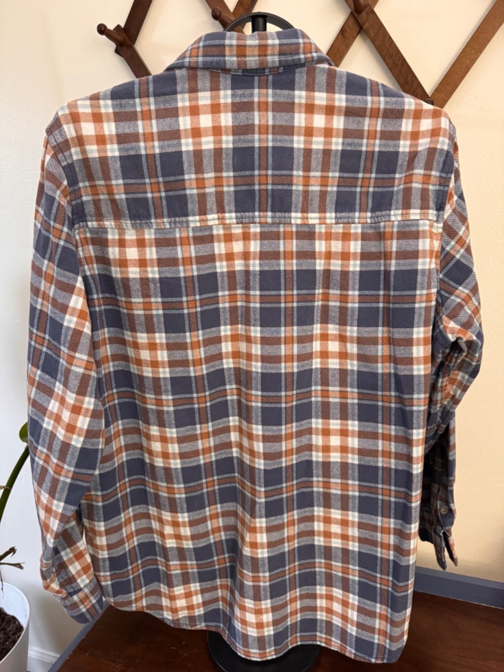 Flannels by Universal Thread Good Co. (2) - Picture 3 of 6